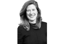 Alice PAJOT Chargée de relation clients